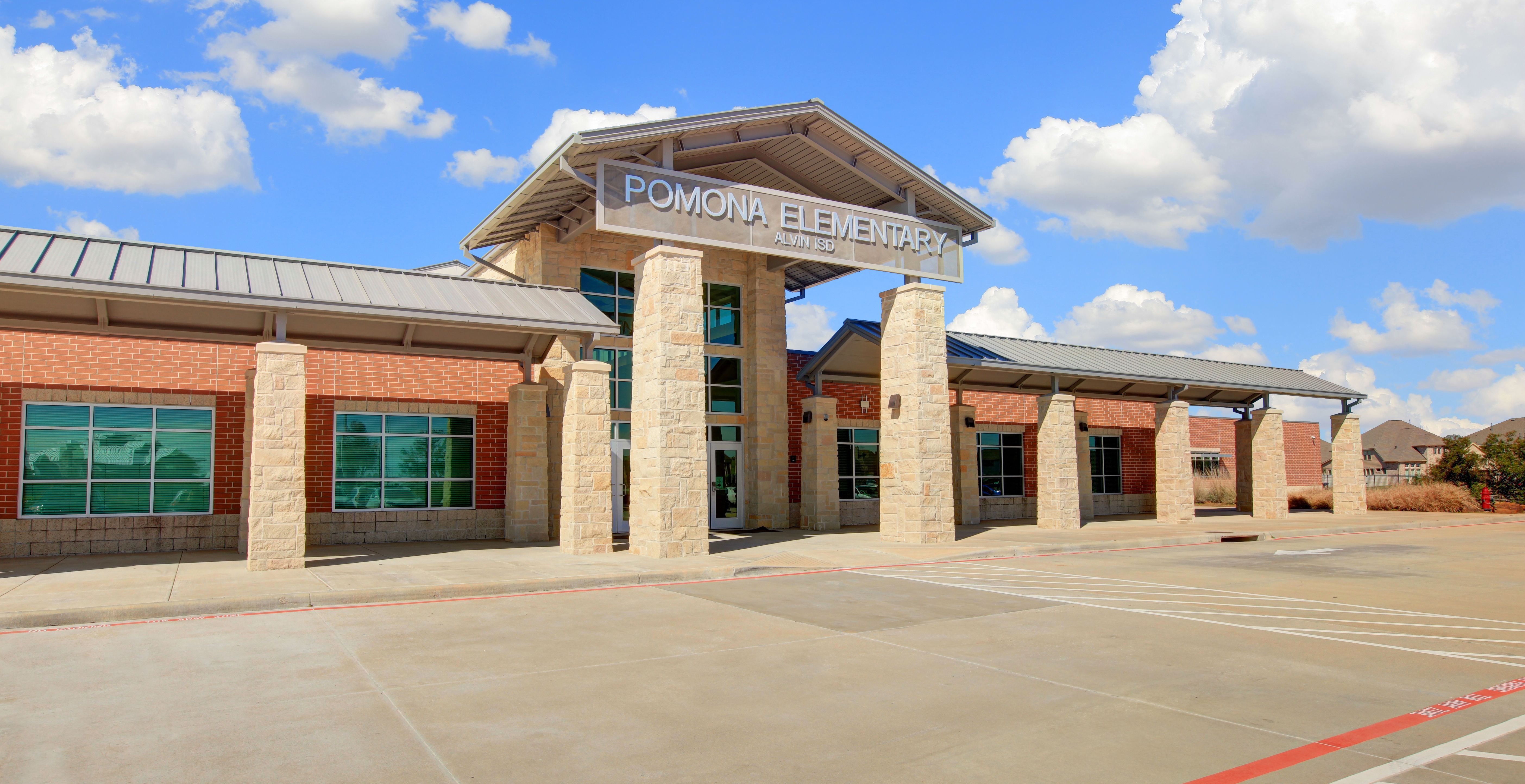 Exterior view of Pomona Elementary School front entrace Exterior view of Pomona Elementary School front entrace
